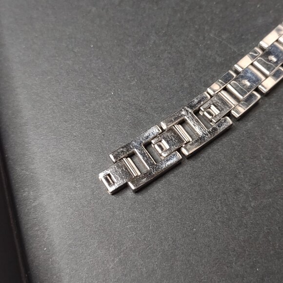 Light Blue And Silver Tone DKNY Watch With Metal Band - Picture 9 of 13